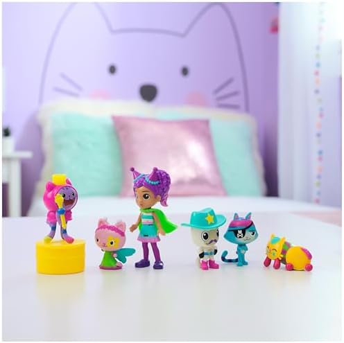 Gabbys Dollhouse Celebration Figures 5-Pack with Surprise Toys