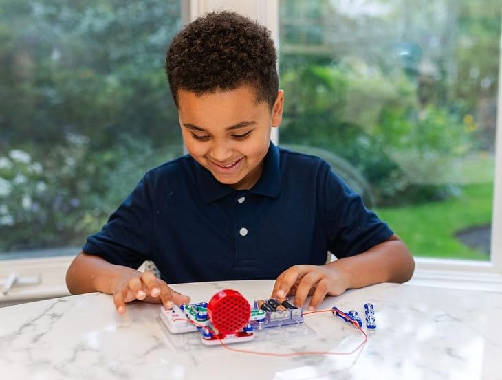Snap Circuits STEM Toy FM Radio Kit for Kids 8