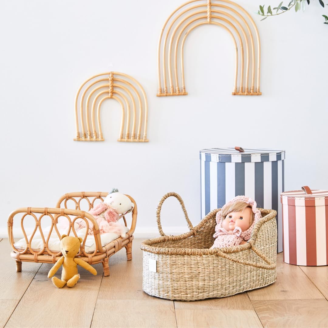 Premium Baby Doll Bassinet - Handmade Seagrass Carrier 1