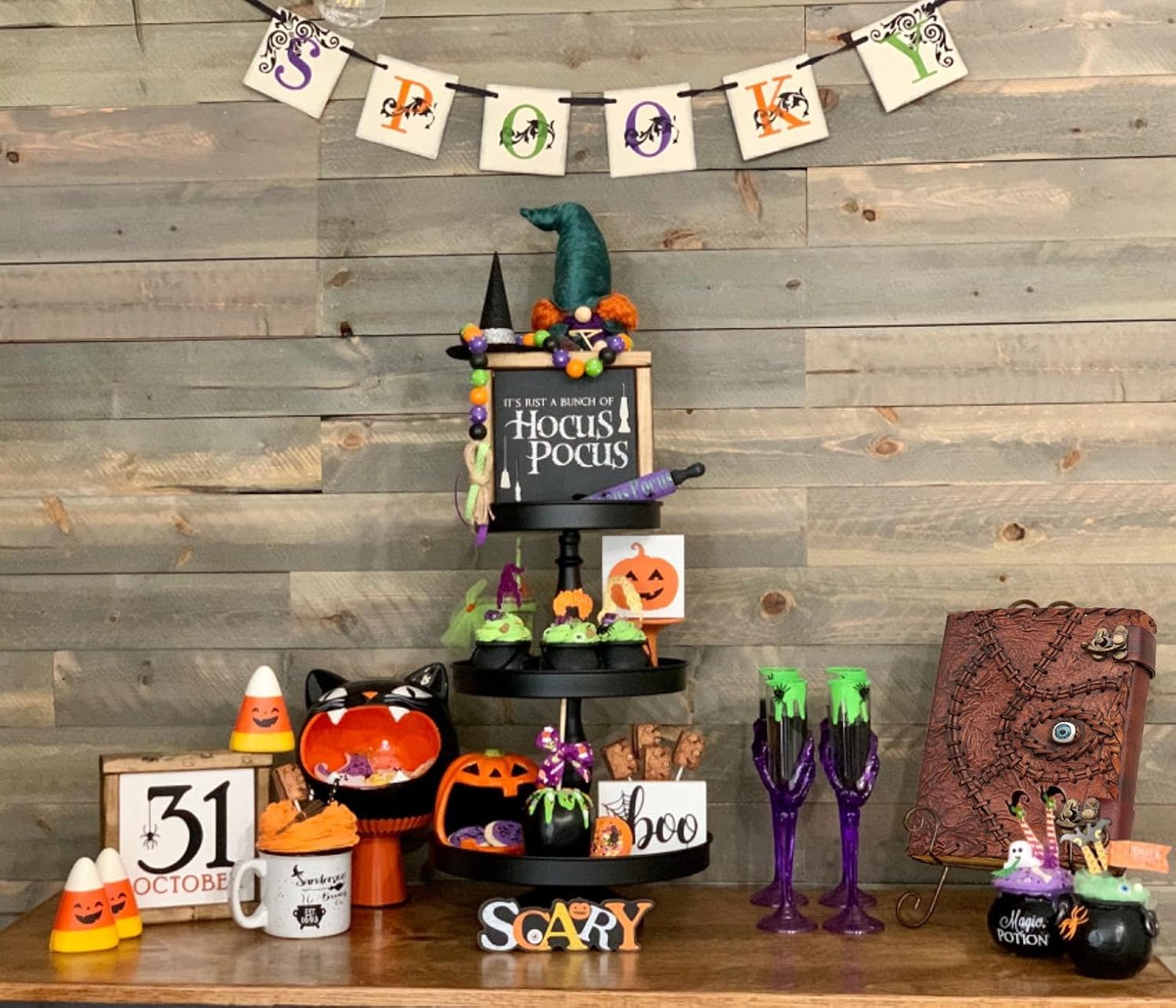 ULCH Hocus Pocus Spell Book with Lock Decor