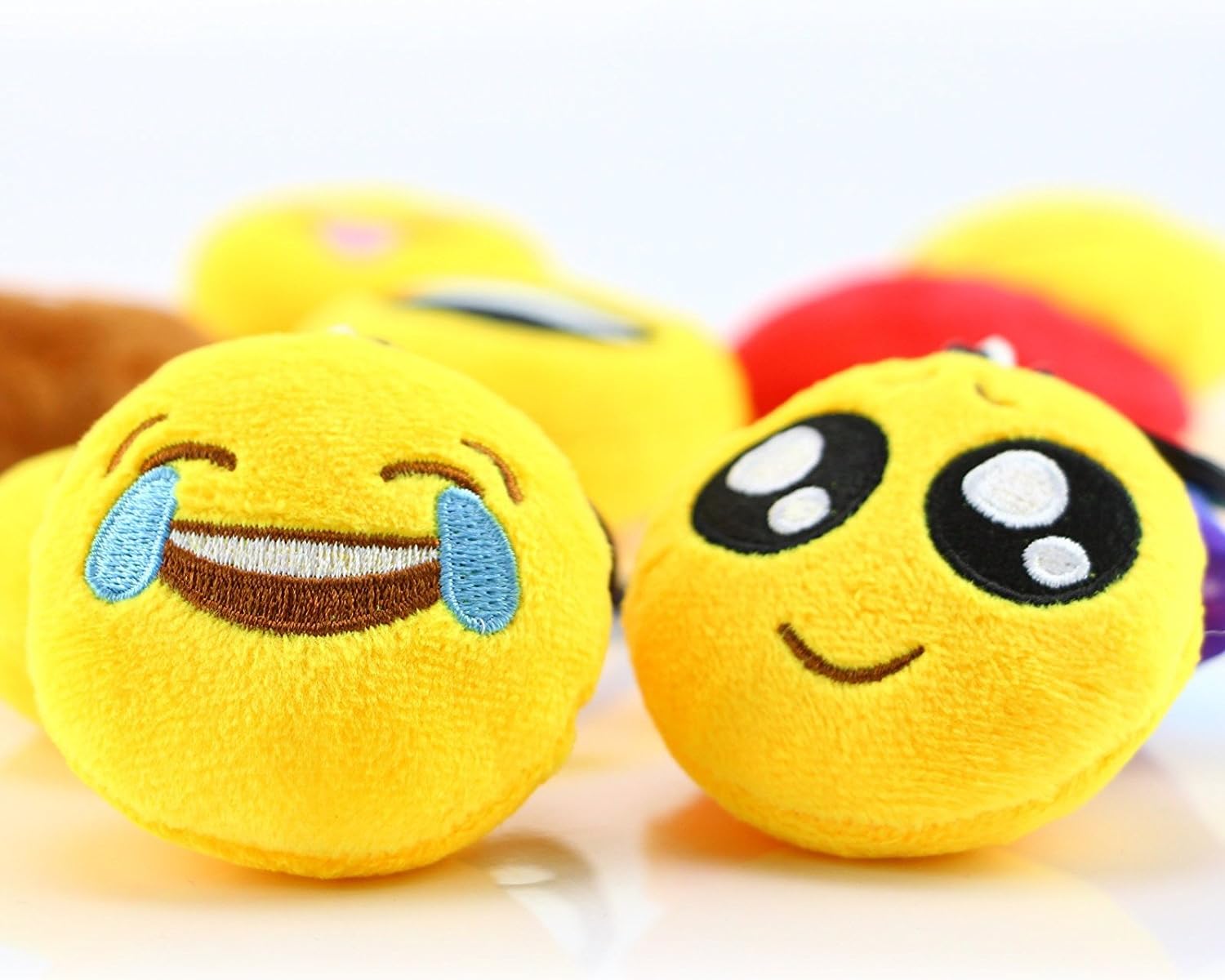 Dreampark 64 Pack Mini Plush Emoticon Keychains