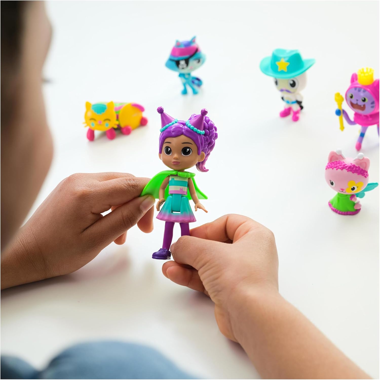 Gabbys Dollhouse Celebration Figures 5-Pack with Surprise Toys