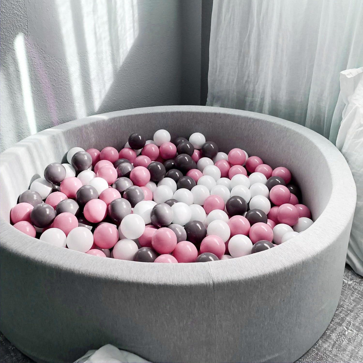 LA FEIER Foam Ball Pit with 200 Balls - Grey