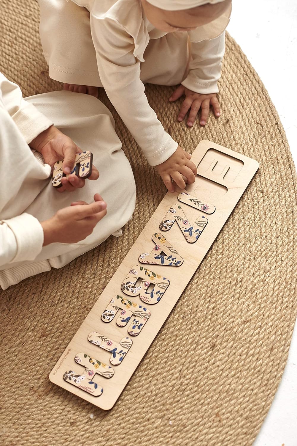 Pabawa Toddler Puzzle with Personalized Floral Name