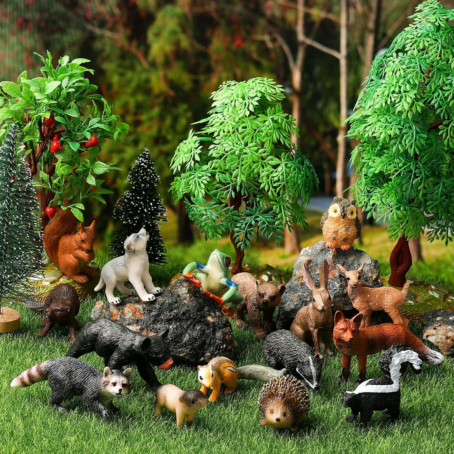 JOKFEICE 16PCS Woodland Animal Figures for Kids